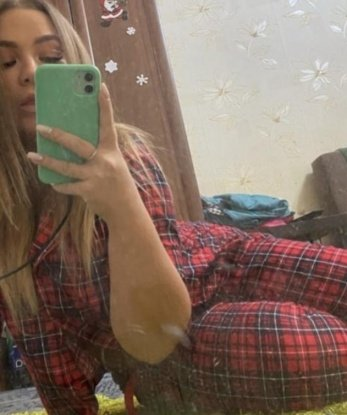 В Москве я создаю неповторимые моменты страсти и наслаждения. У меня есть множество услуг, которые разнообразят твою интимную жизнь. Я воплощу в реальность твои фантазии, будь то ролевые игры или эксперименты в постели. Я предлагаю индивидуальный подход к каждому клиенту и гарантирую полное удовлетворение. Выбери меня и почувствуй мои мягкие прикосновения и страстные поцелуи. Смотри мои проверенные фото и оставься доволен нашей встречей. Жду тебя! 😉🌹🔥🔞 Евгения