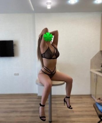 Фото и отзывы говорят сами за себя! 📸😍
Оказываю различные услуги, чтобы ты смог расслабиться и получить удовольствие. Экстаз и наслаждение в твоих руках, я готова исполнить любые твои фантазии. 💋😉
У меня есть множество возможностей, чтобы удовлетворить твои горячие желания. Обещаю, ты не пожалеешь о времени, проведенном со мной. 💫💦
Я живу в Москве, так что если ты в Москве, позвони мне и насладись моим обаянием и нежными прикосновениями. Найди свою идеальную девушку для незабываемого опыта. 💘🌃
Доверься мне и окунись в мир страсти и наслаждения. Возьми с собой желание и я сделаю все остальное. Жду тебя, мой господин. 💕🔥 Светлана